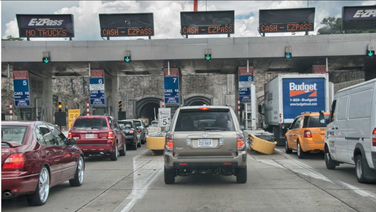 Man who threatened bus driver with knife arrested at Lincoln Tunnel