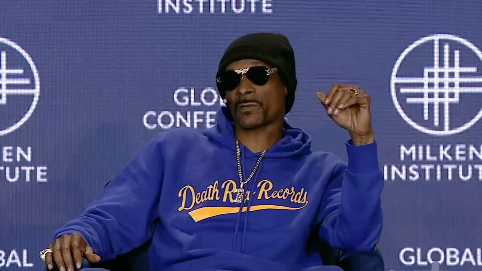 Wheres the money Snoop Dogg gives fiery speech in support of striking artists Wheres the money Snoop Dogg gives fiery speech in support of striking artists