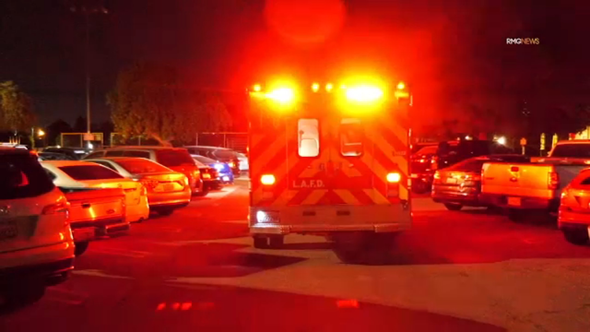 Granada Hills: Un muerto y niño herido en tiroteo en centro recreativo
