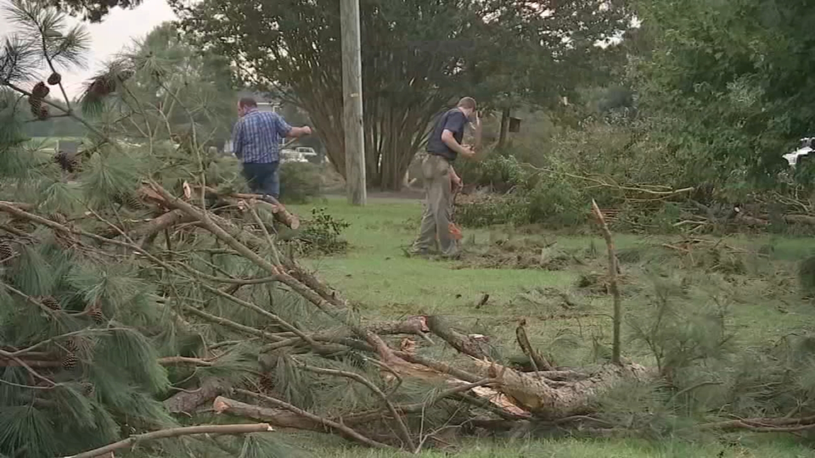 North Carolina tornado Nash County neighbors pick up pieces, start