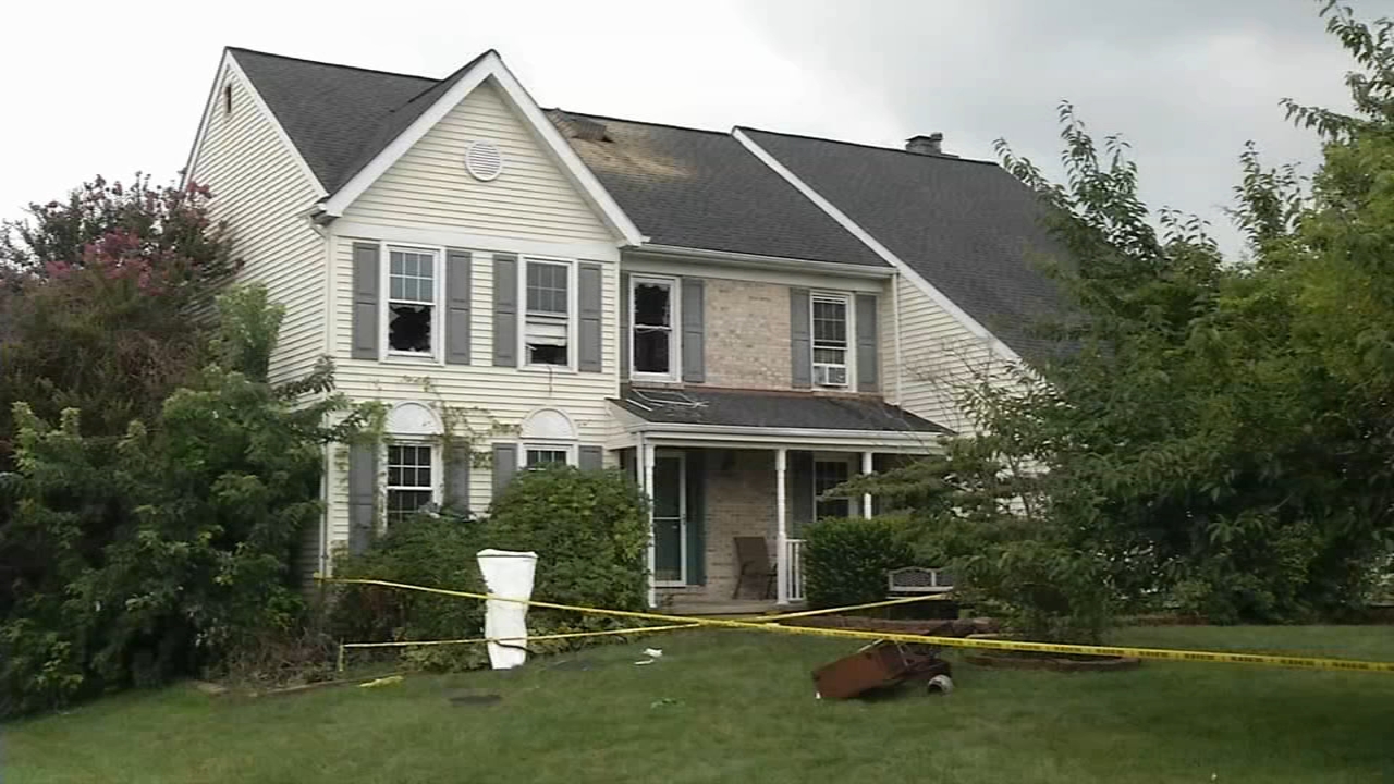 2 men, 2 dogs dead after house fire erupts in Bear, Delaware