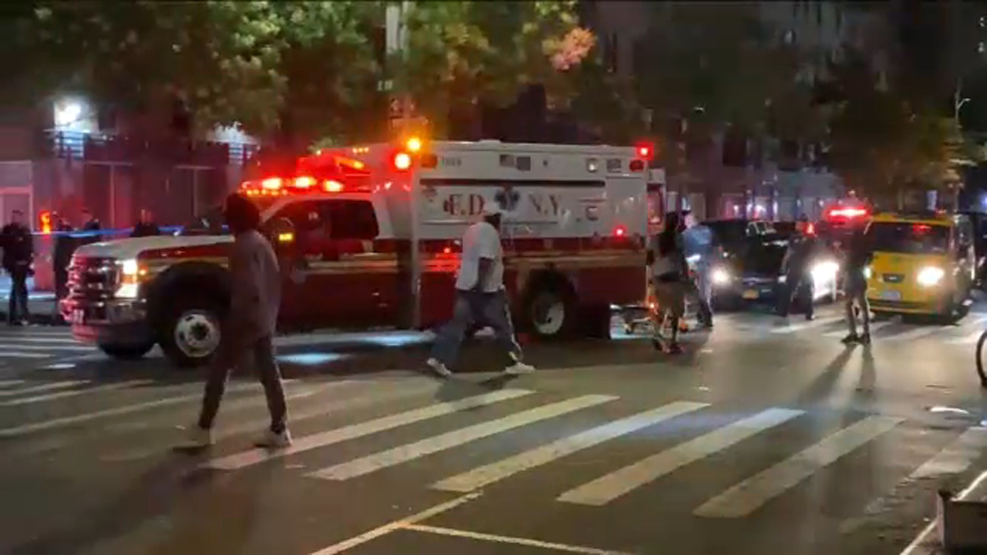 Man fatally shot in East Harlem; police search for suspect