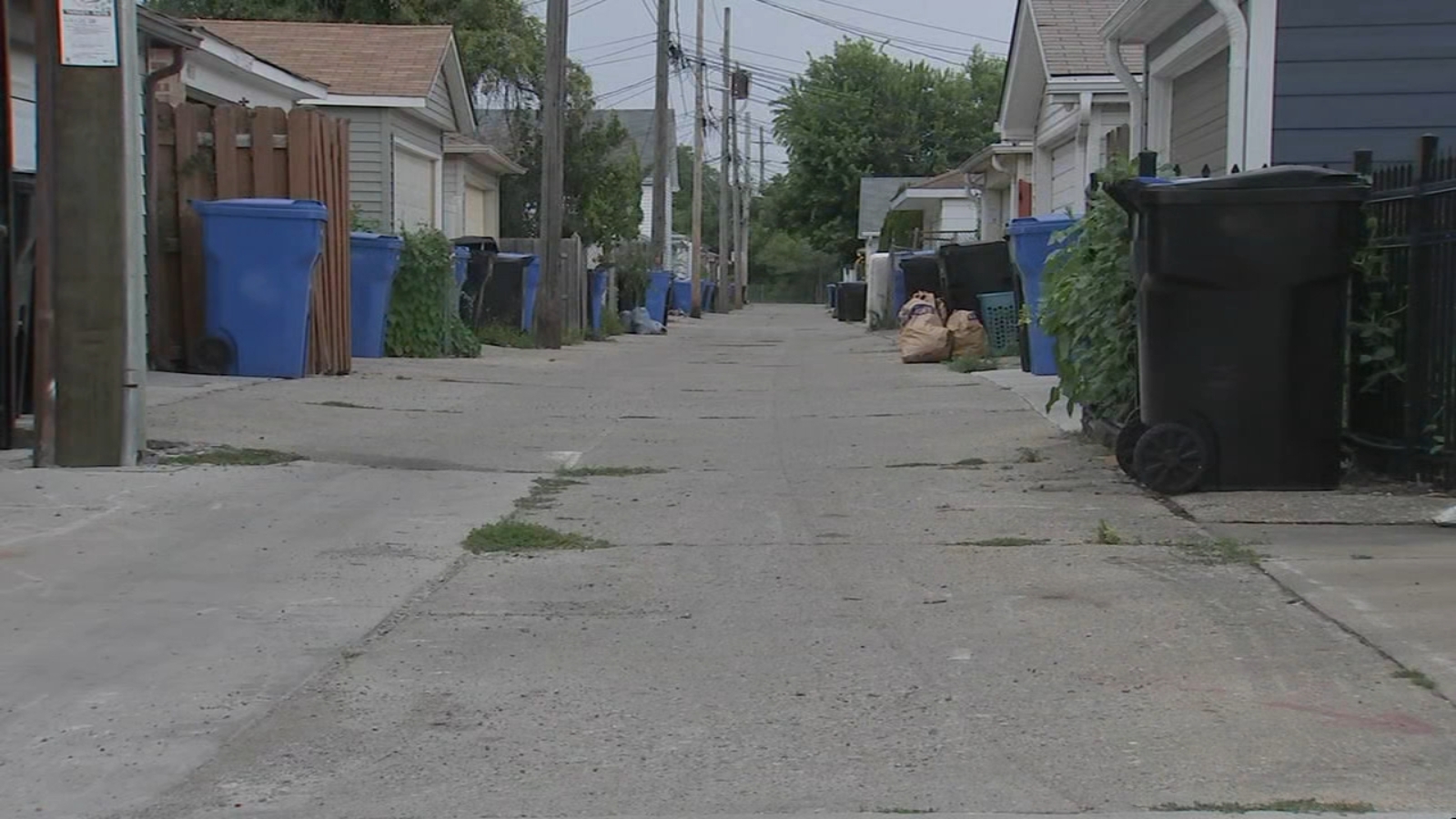 Forest Glen shooting 1 charged after man shot critically injured on NW Side Chicago police say Forest Glen shooting 1 charged after man shot critically injured on NW Side Chicago police say