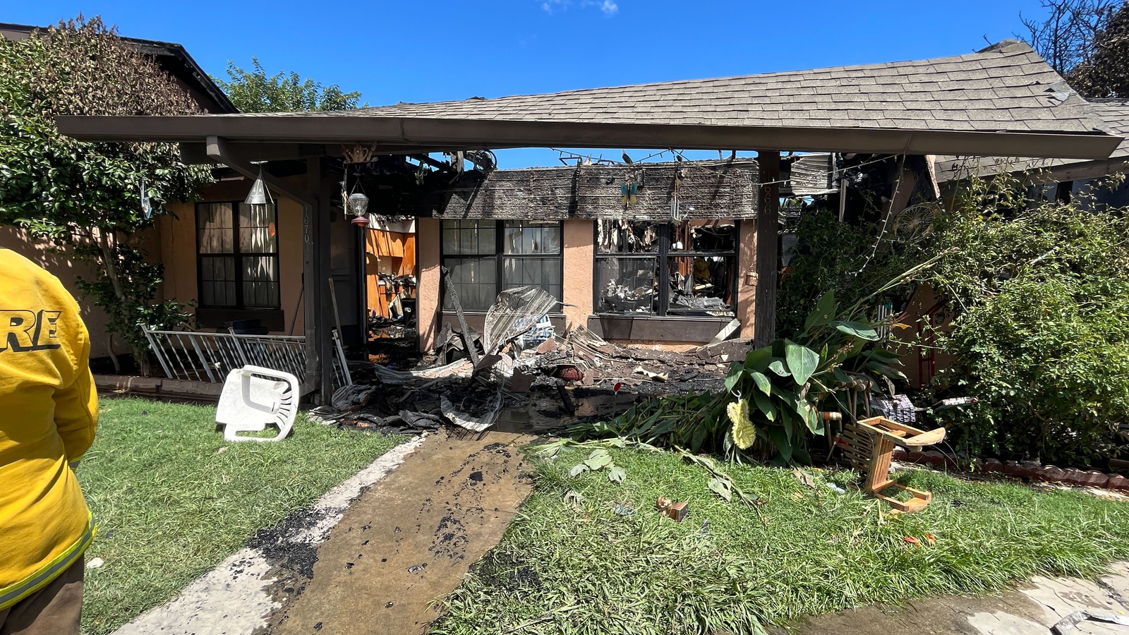 Woman killed in fire at Dos Palos apartment complex, officials say - Vimarsana News
