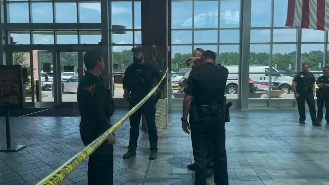 Police identify suspect in Cross Creek Mall shooting