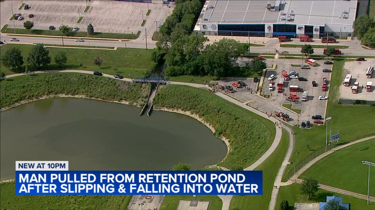 Man drowns in Bensenville retention pool