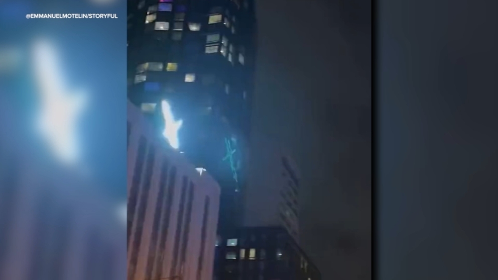 Bright 'X' sign at Twitter HQ shines into apartments, angers residents