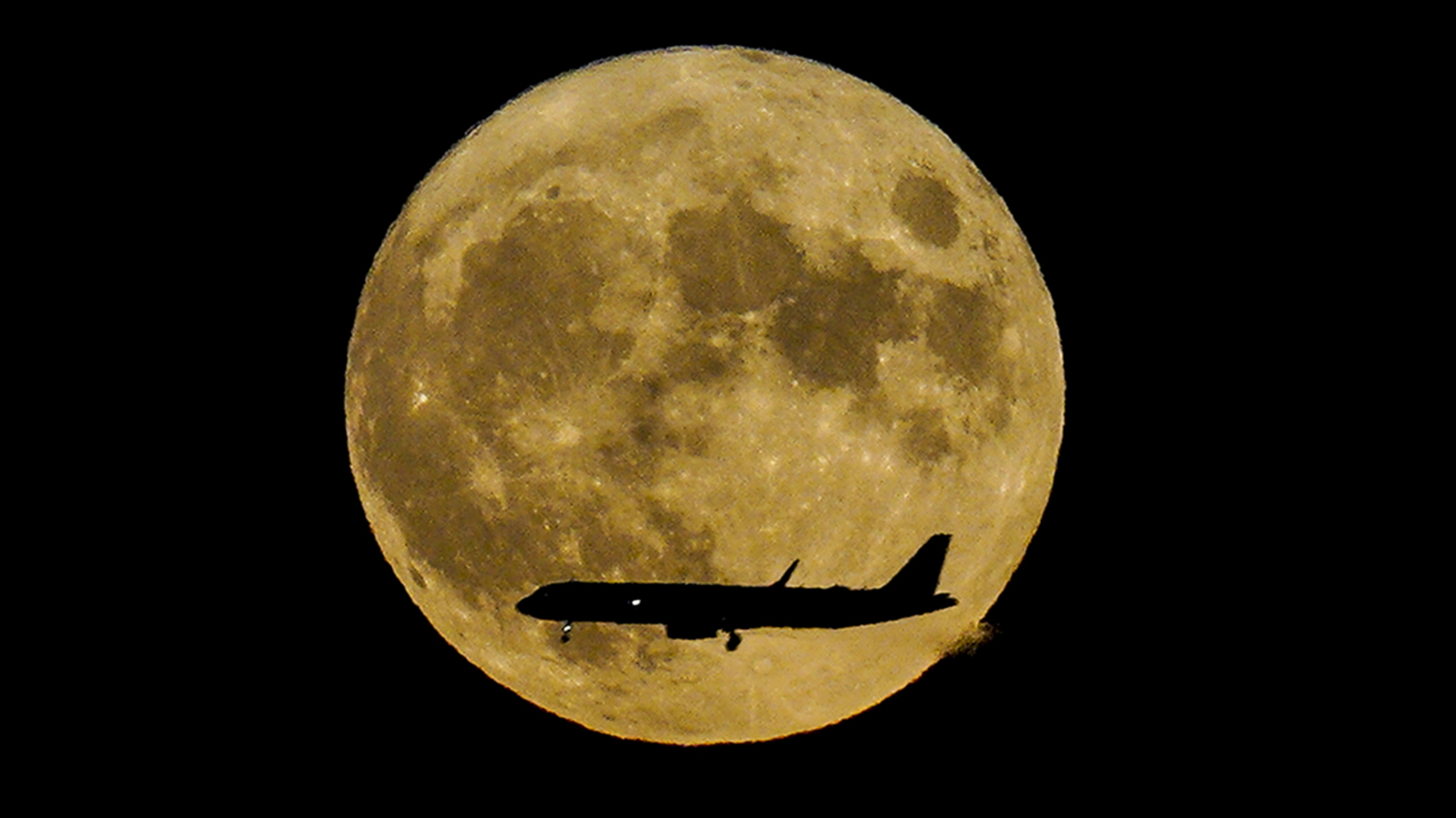 full-moon-august-2023-2-supermoons-in-same-month-mean-double-the