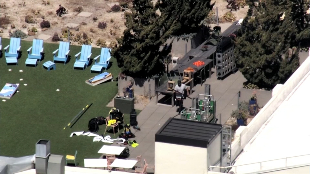 SKY7 shows 'X' sign taken down from Twitter HQ in SF