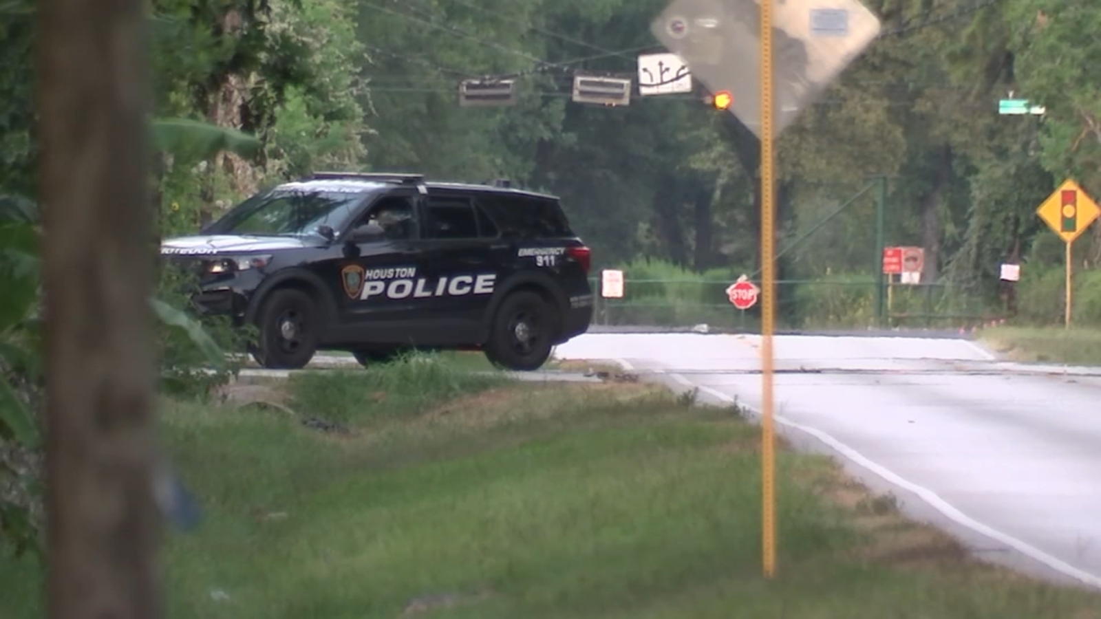 Harris County deputies searching for man who escaped custody at Clay Road substation - Vimarsana News