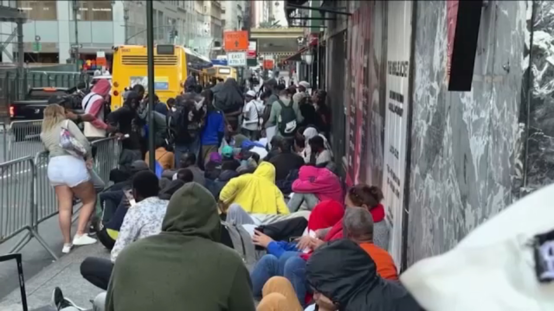 NYC officials announce plan for students to help asylum seekers