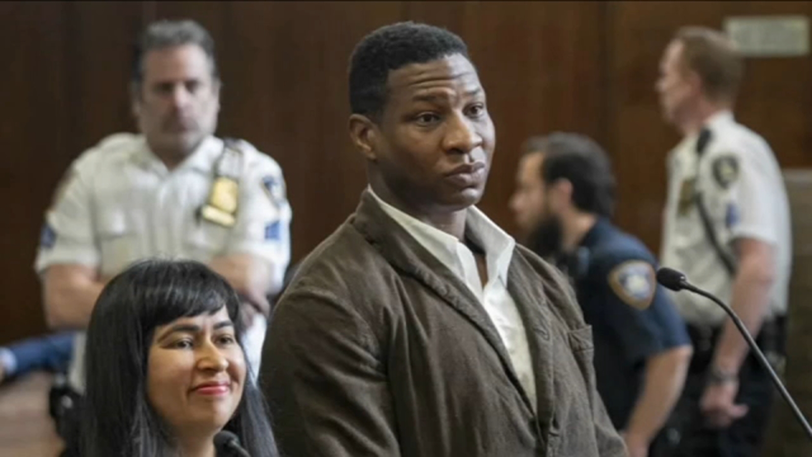Jonathan Majors due in court for hearing on domestic violence case - Vimarsana News