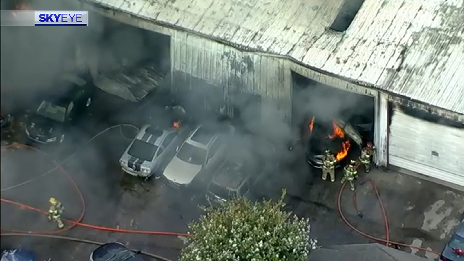 SW Houston buildings steel roof appeared to be in danger of collapsing during fire SW Houston buildings steel roof appeared to be in danger of collapsing during fire