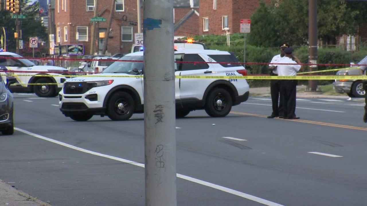 19-year-old shot, killed in Philadelphia; 17-year-old shooter sought by police