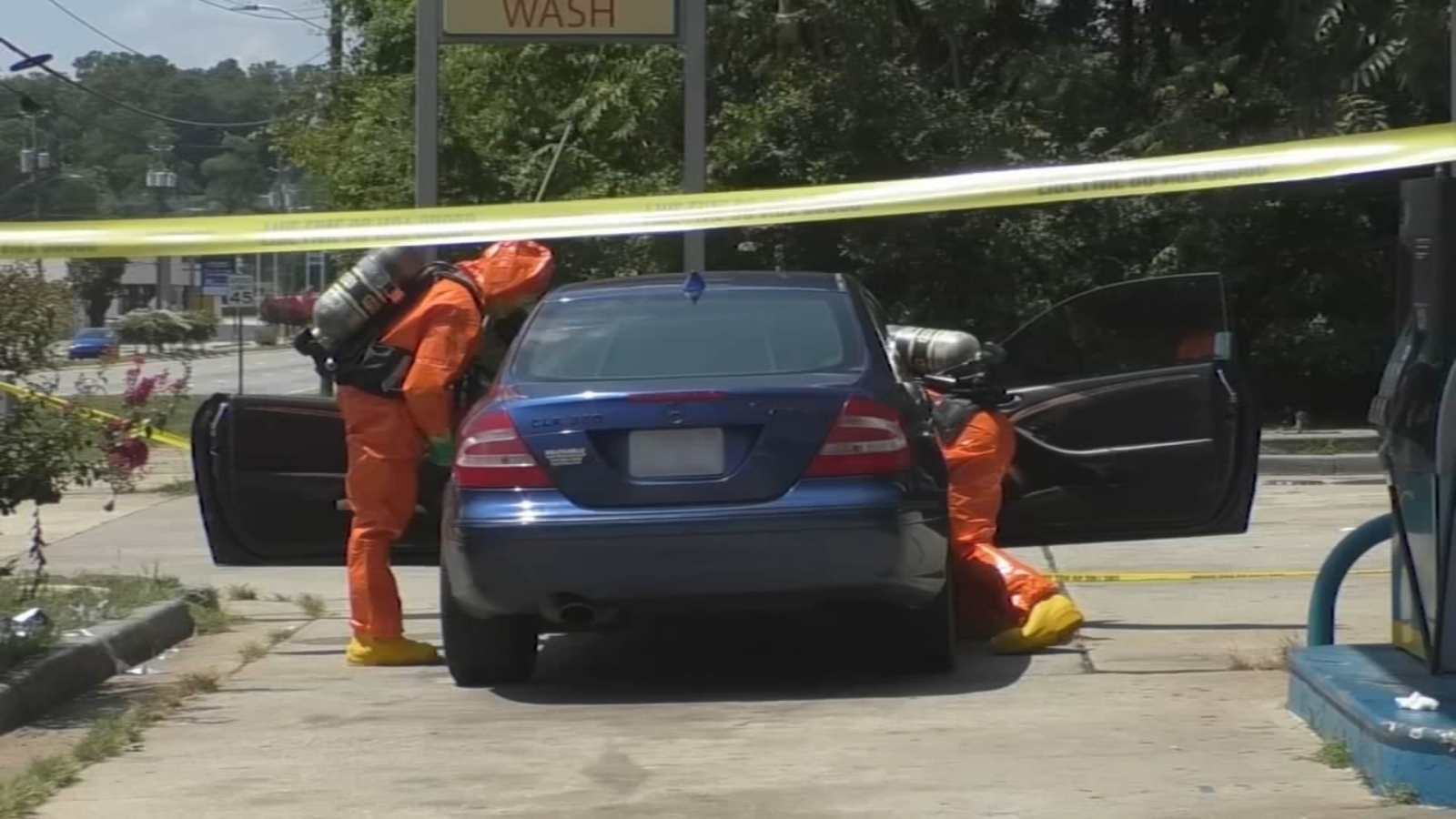 Fayetteville death | Man dies, 2 others sickened after coming into contact with unknown substance in car at Valero gas station - Vimarsana News