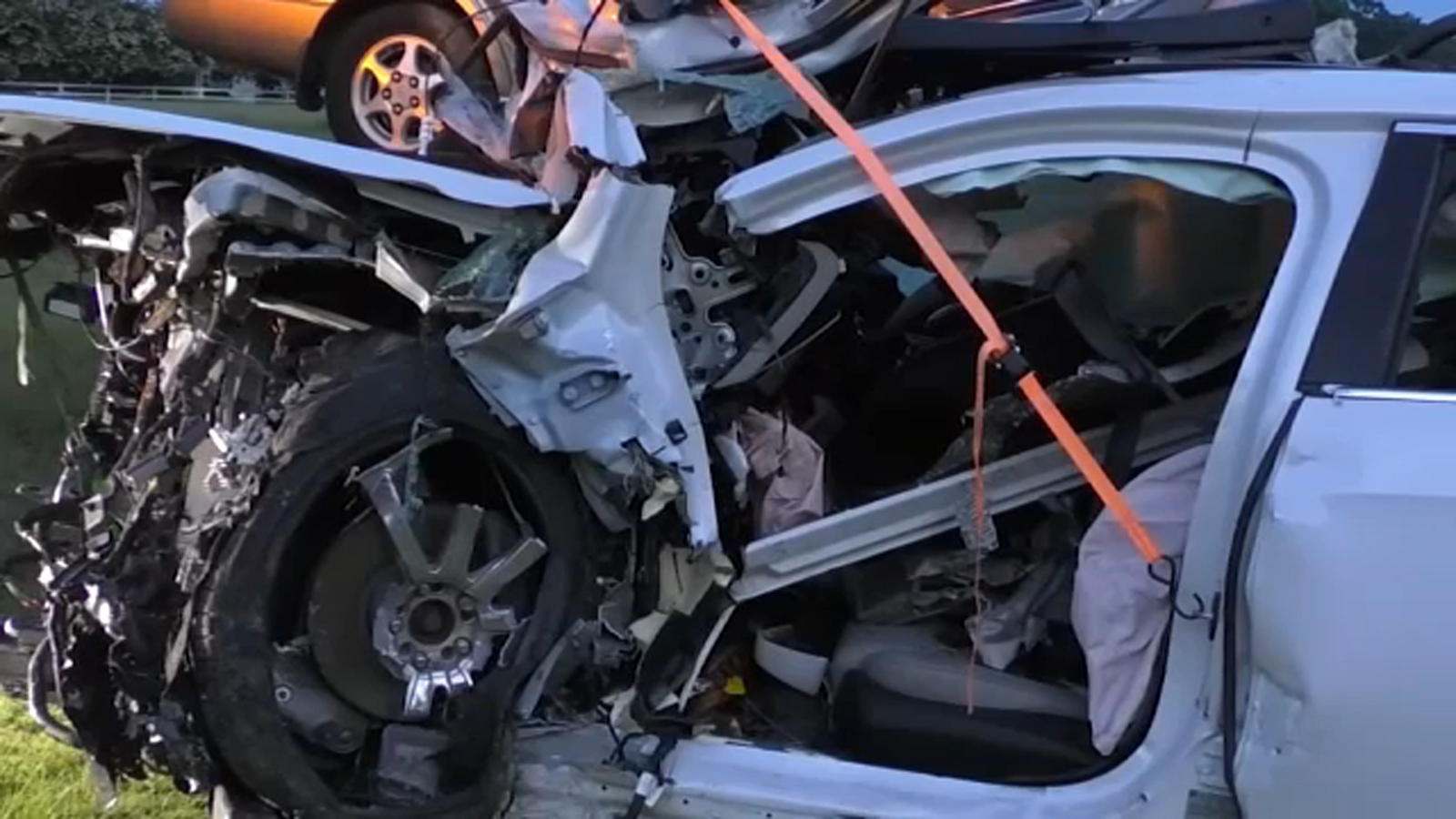 4 people including young children killed in headon crash in Wayne County 4 people including young children killed in headon crash in Wayne County