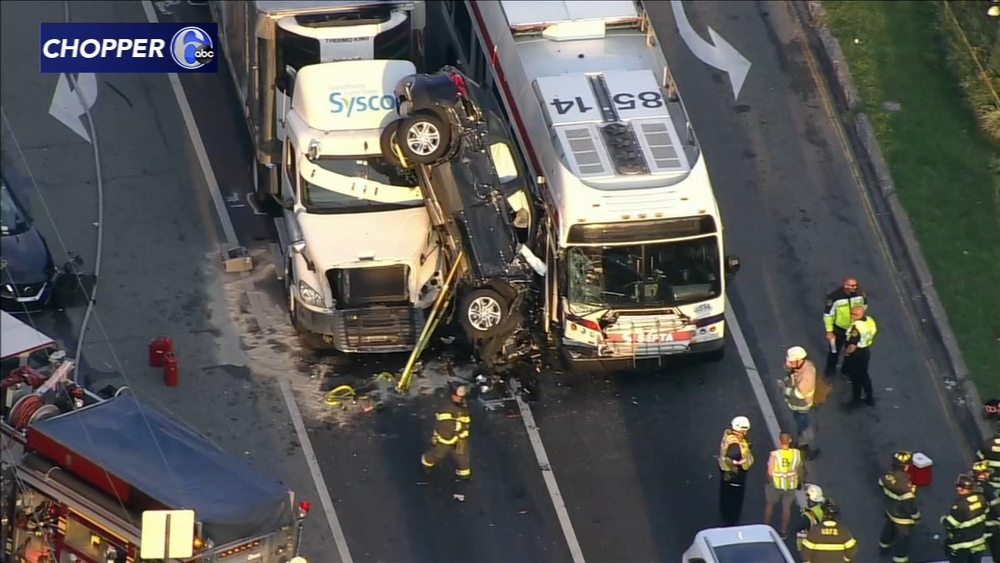 Chopper 6 over serious crash in Havertown, Pa.