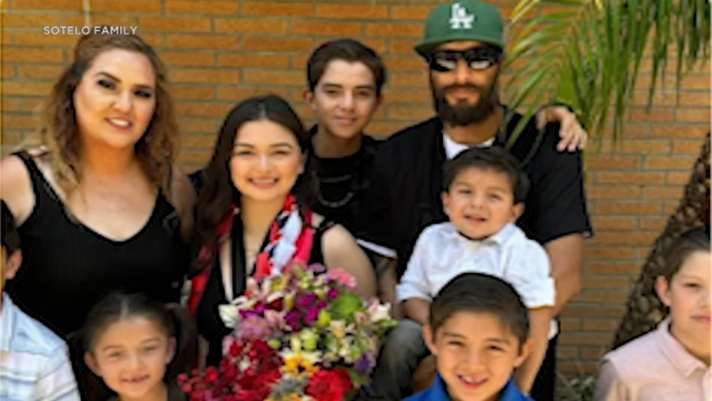 Father of 7 killed by hit-and-run driver on 215 Freeway in Riverside