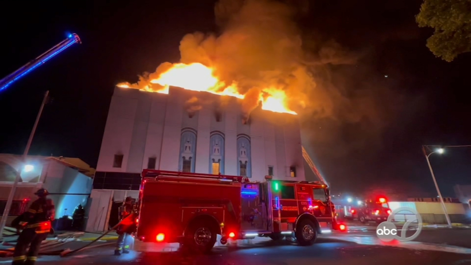 4-alarm fire at abandoned building in Pittsburg under control, officials say - Vimarsana News
