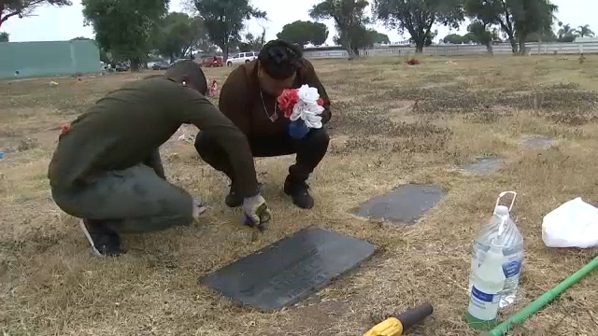 Volunteers working to revitalize Carson cemetery after sudden closure 