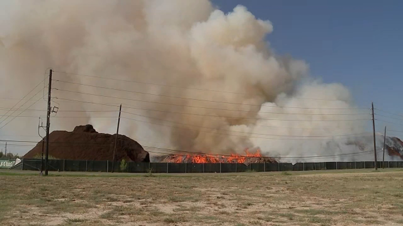 The Houston Fire Department responds to burning mulch fire near Crawford Road in NW Houston - Vimarsana News