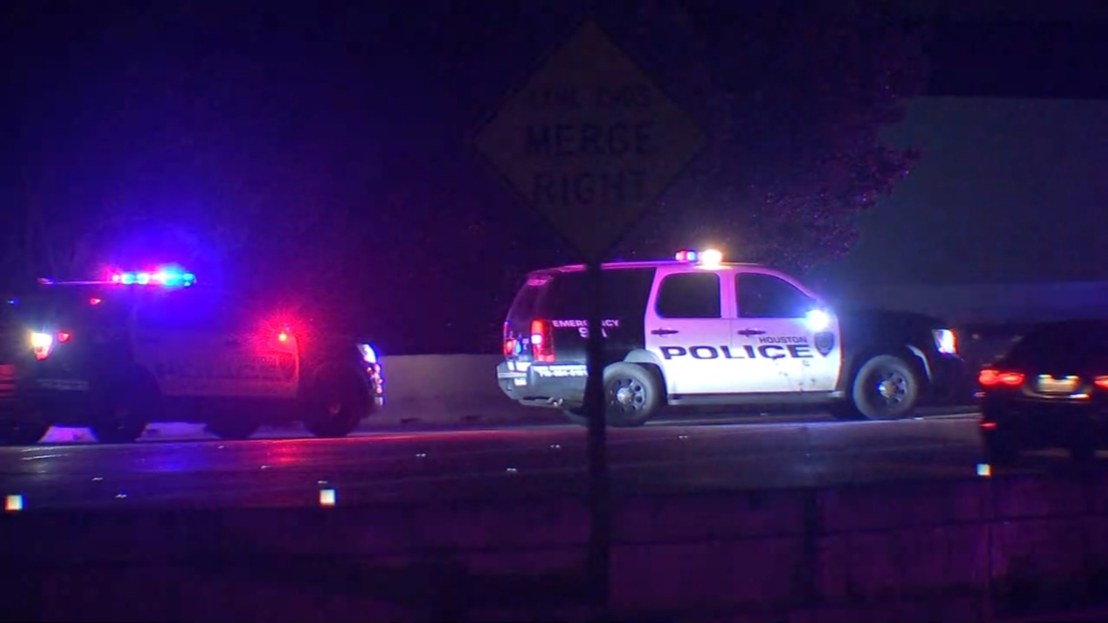 Deadly crash: Motorcycle driver dead after falling from overpass in ...