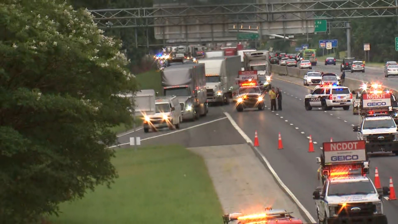 32 vehicles involved in chain-reaction crash on Interstate 40 in Durham - Vimarsana News