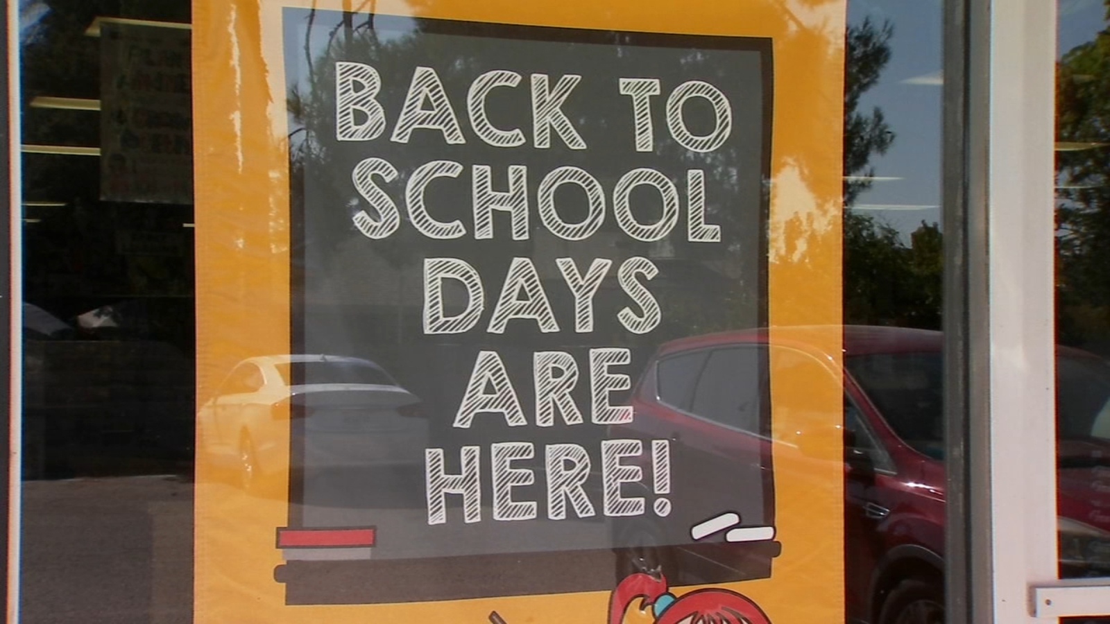Families buying school supplies expected to set new record, National Retail Federation says - Vimarsana News