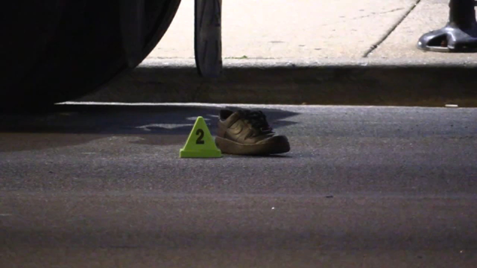 Man killed in North Austin hitandrun crash driver at large Chicago police say Man killed in North Austin hitandrun crash driver at large Chicago police say