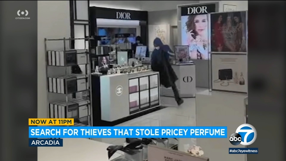 Brazen suspects steal expensive perfume from Macy's in Arcadia