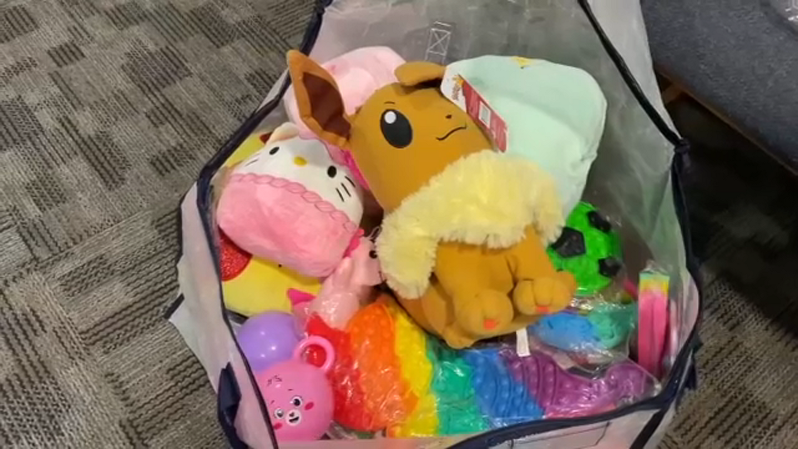 New business donates toys to family after fiery crash at Clovis home - Vimarsana News