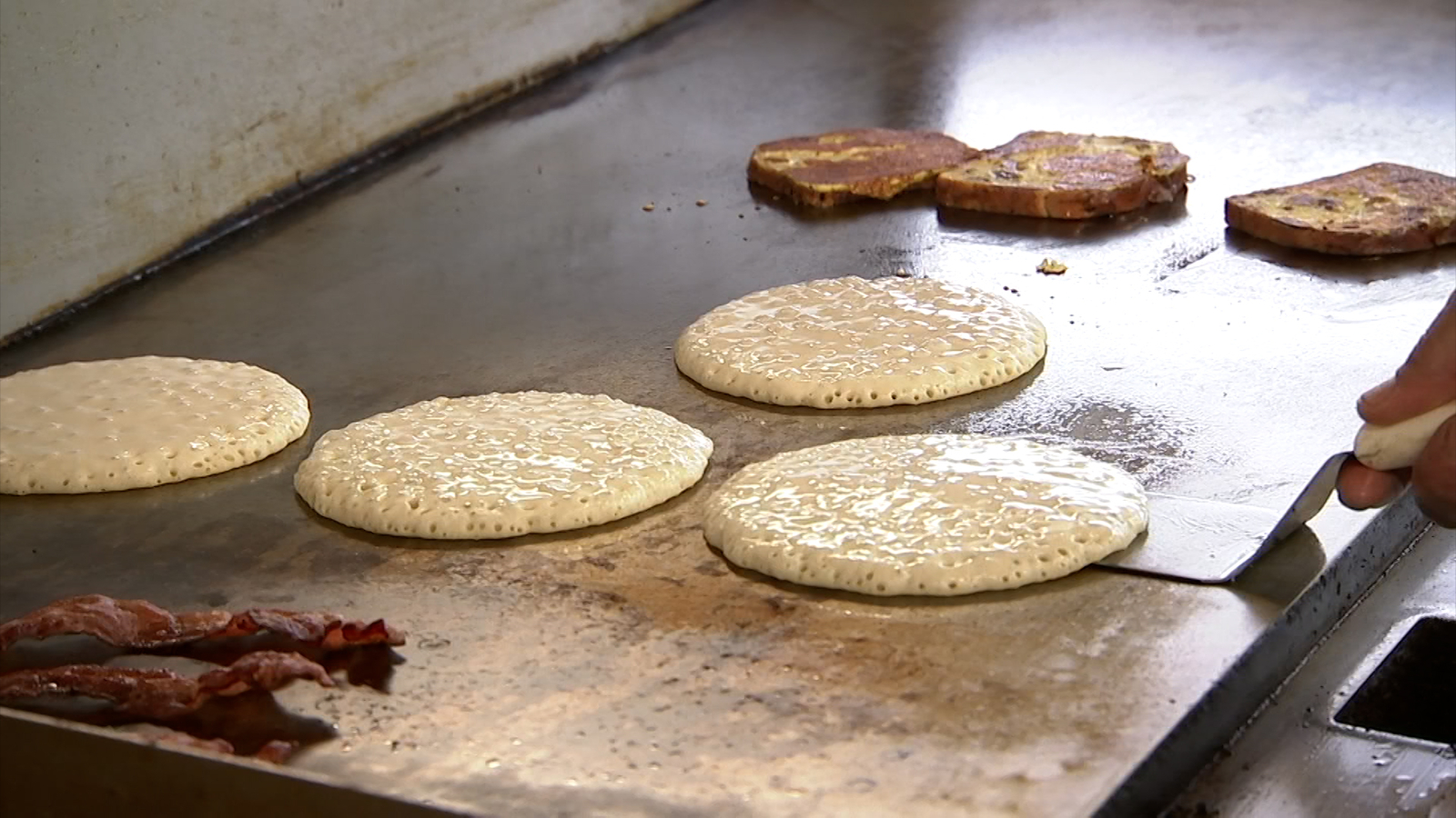 Brandon's Pancake House in Wildwood, N.J., is a pancake house with a mission ABC13 Houston