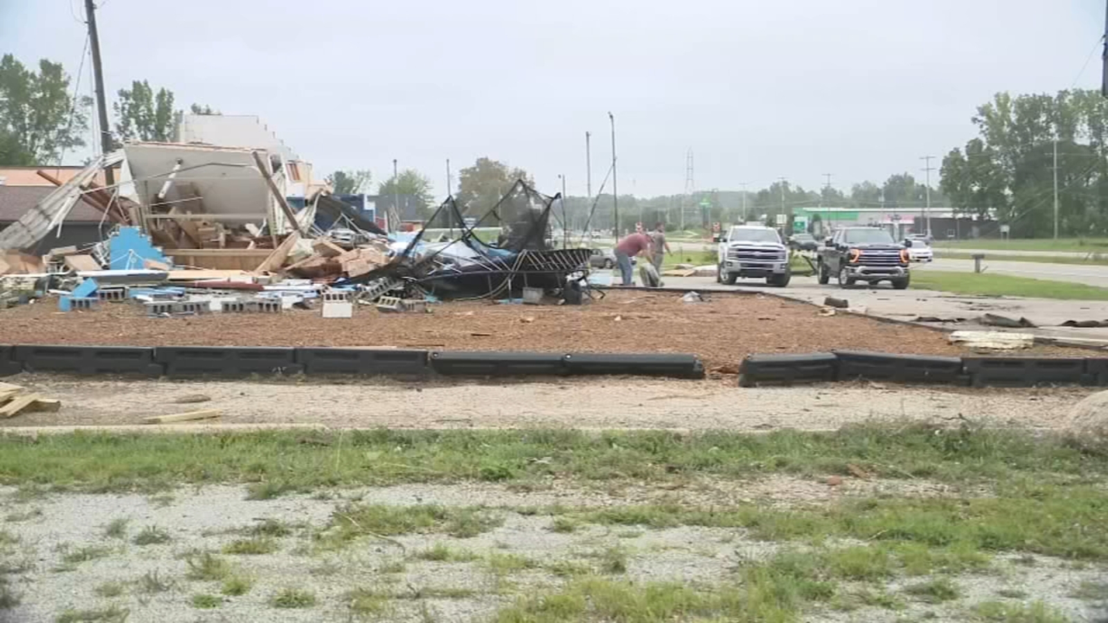 Michigan tornadoes: 6 confirmed as severe storms down trees and power lines; 5 people killed - Vimarsana News