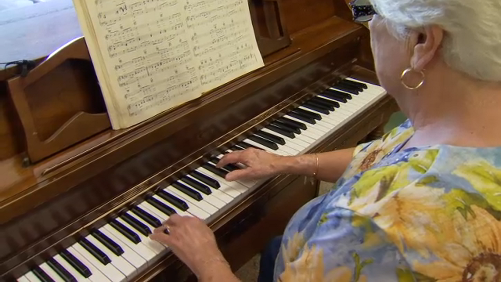 Clovis Senior Center raising money for new piano - Vimarsana News