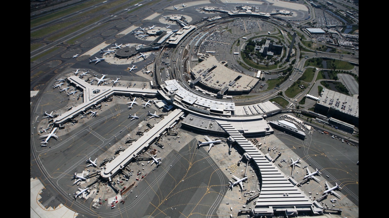 Airline safety: Transport Workers Union pushes for better protection from violent passengers - Vimarsana News
