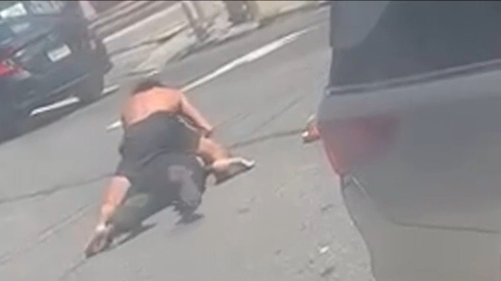 Off-duty NYPD officer shot in leg in Woodside, Queens in possible road rage - Vimarsana News