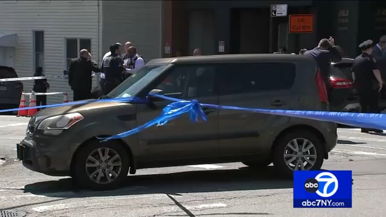 Extra Time: Off-duty officer shot in violent scuffle in Queens; latest on Tropical Storm Idalia - Vimarsana News