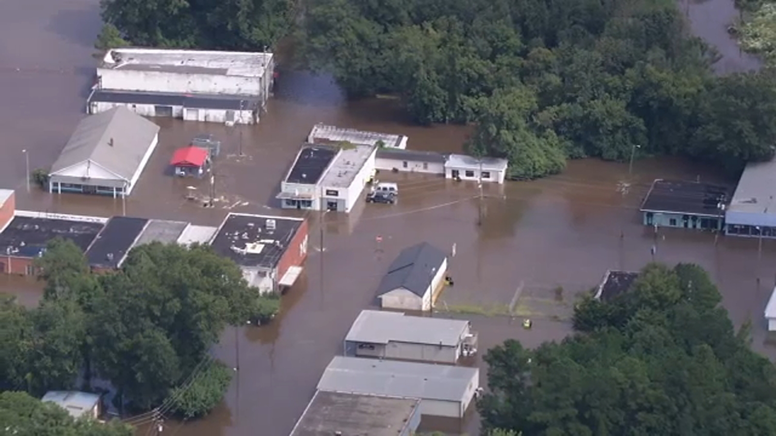 Idalia floods NC town | Whiteville businesses flooded from Tropical Storm Idalia; State of emergency declared - Vimarsana News