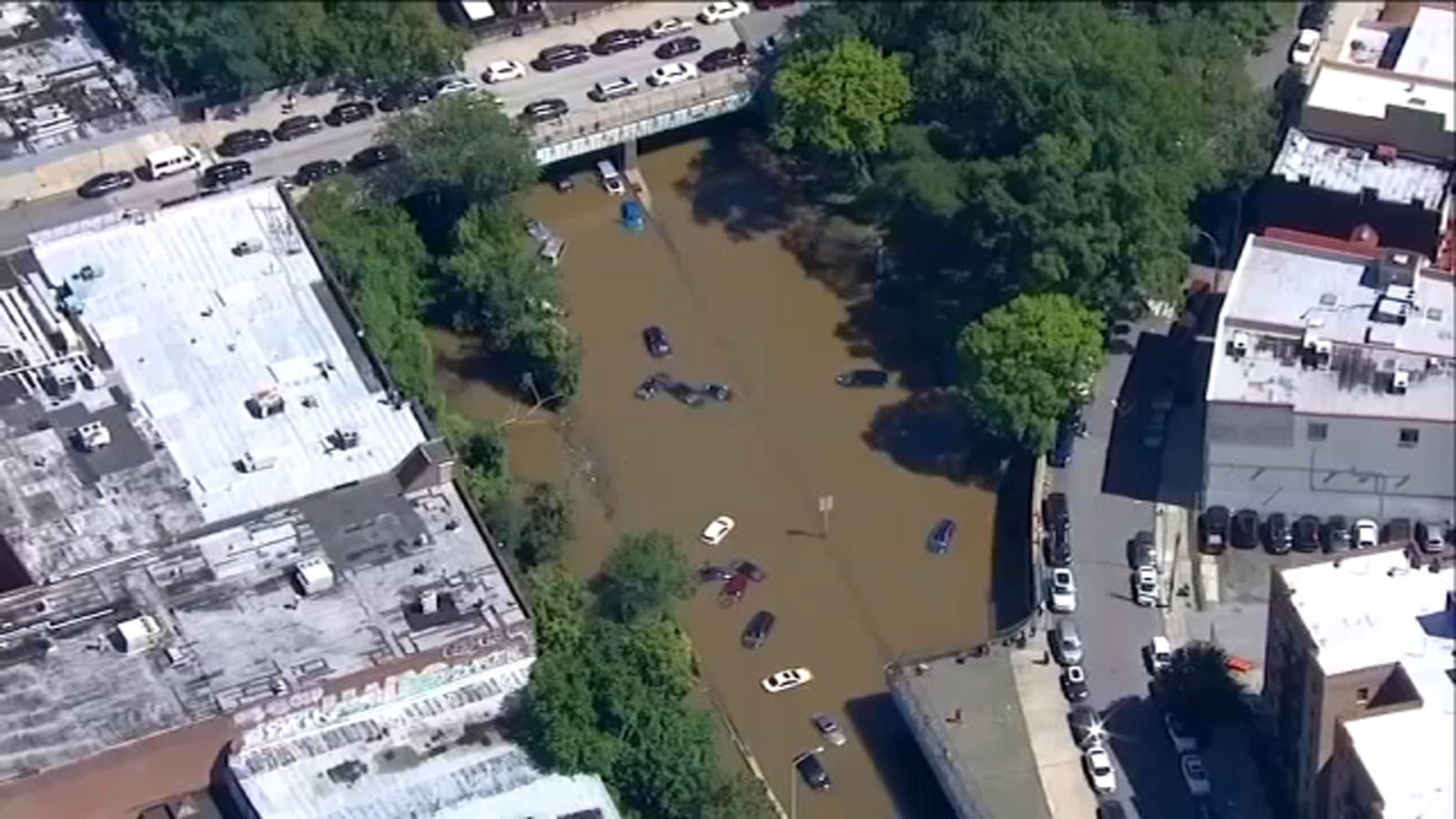 Long Island City residents concerned over aging infrastructure following Hurricanes Sandy and Ida - Vimarsana News