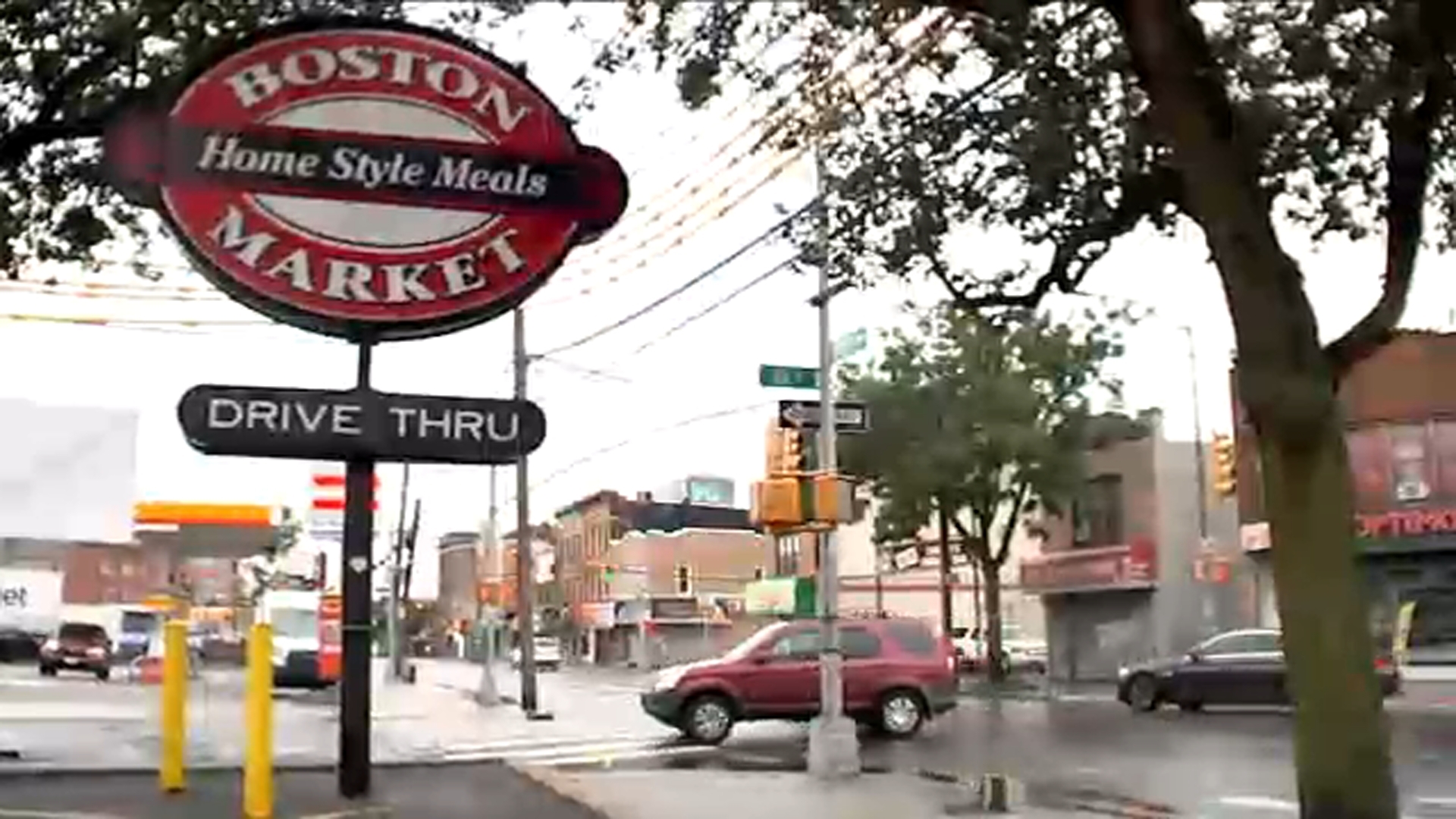 Boston Market workers frustrated by late or no paychecks, the say
