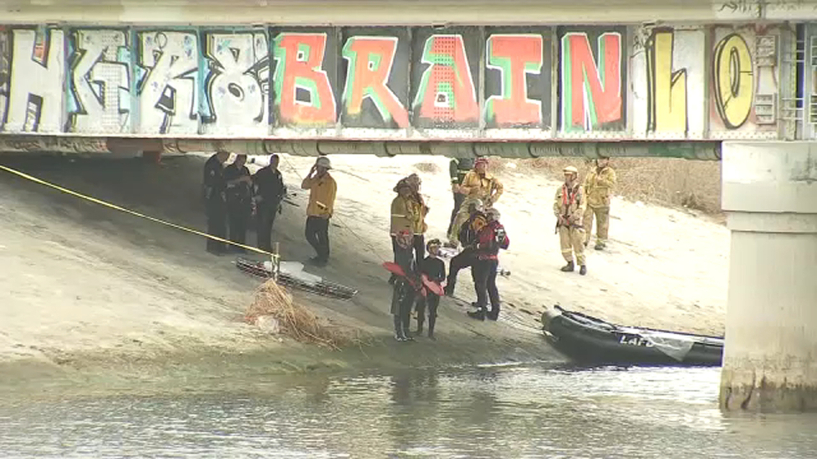 Man found fatally shot under Culver Boulevard bridge in Playa Del Rey ...