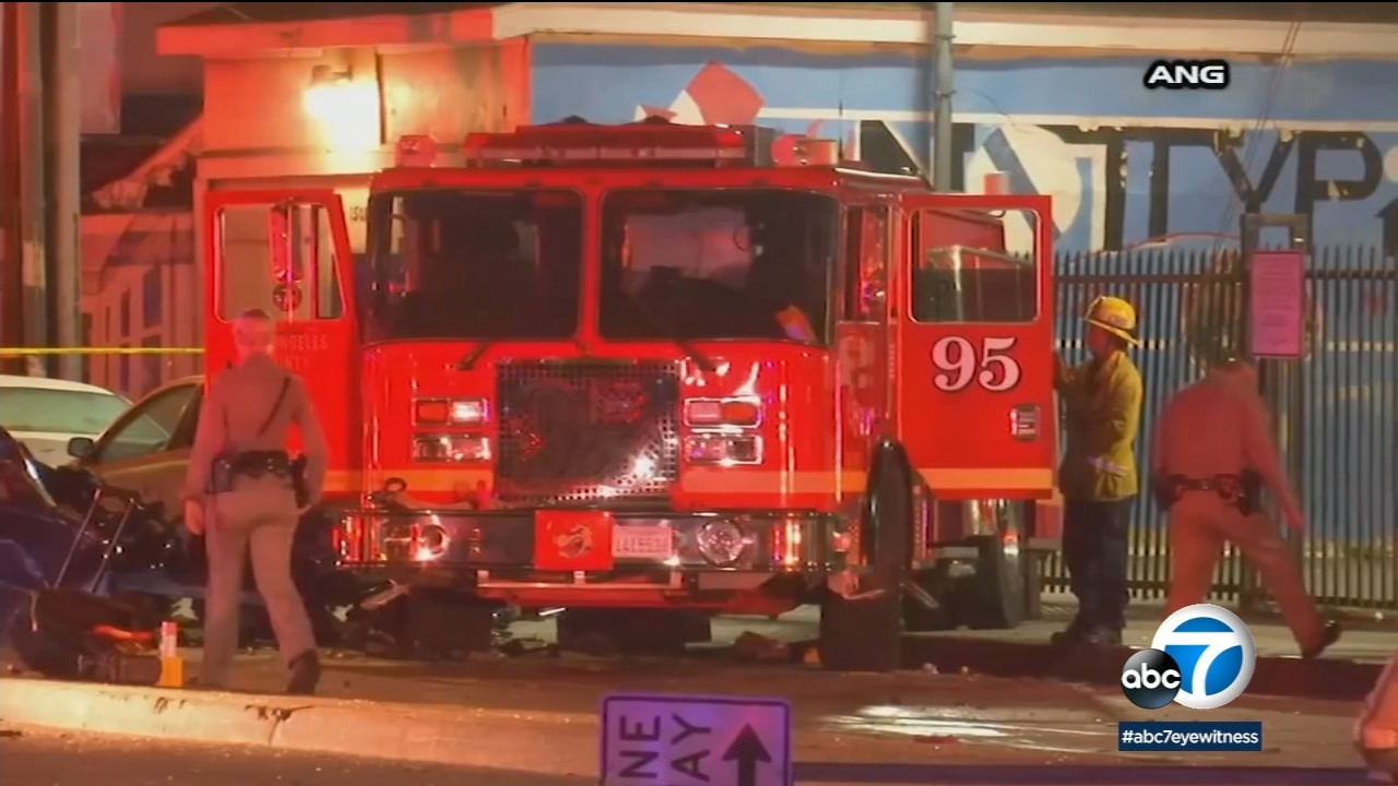 2 muertos tras choque con camión de bomberos en área de Compton