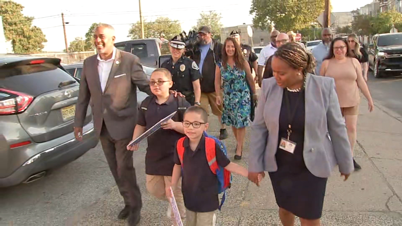 Camden, New Jersey family gets special walk on first day of school
