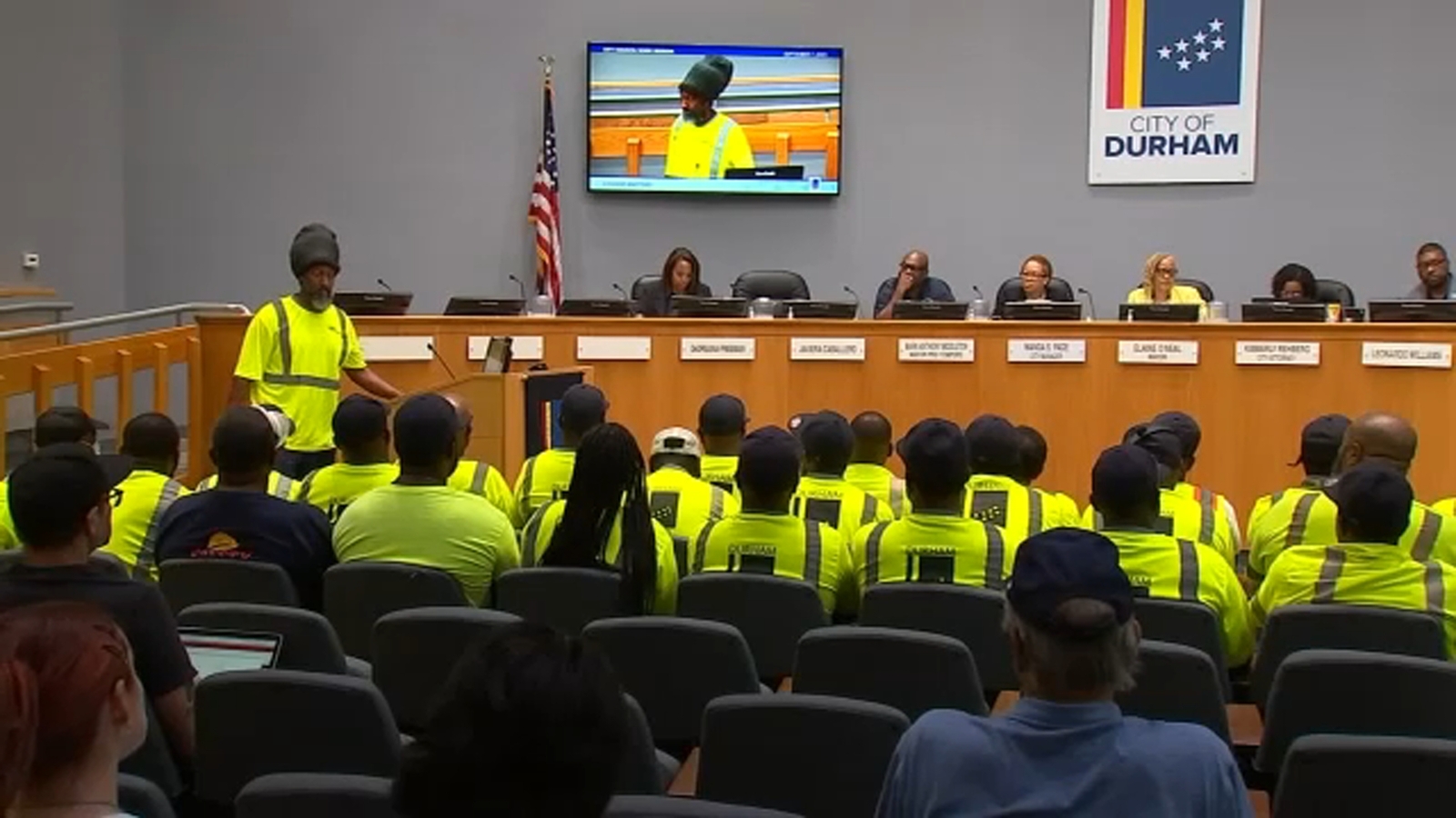Durham sanitation workers skip trash pickups for second day, attend city council work session to make pay raise demands - Vimarsana News