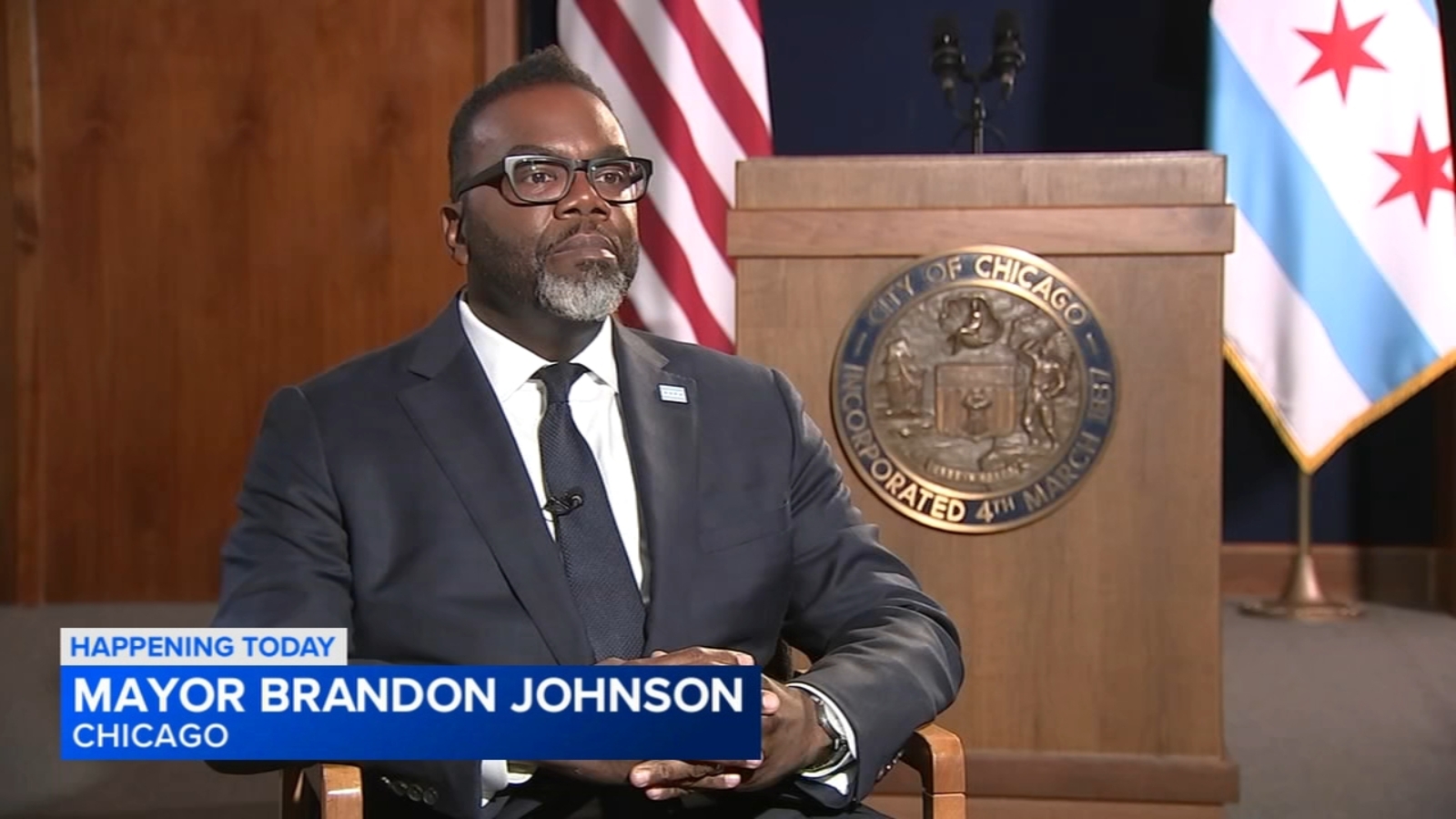 Chicago migrants: Mayor Johnson to brief City Council members on migrant plan, including us of 'base camps,' sources say - Vimarsana News