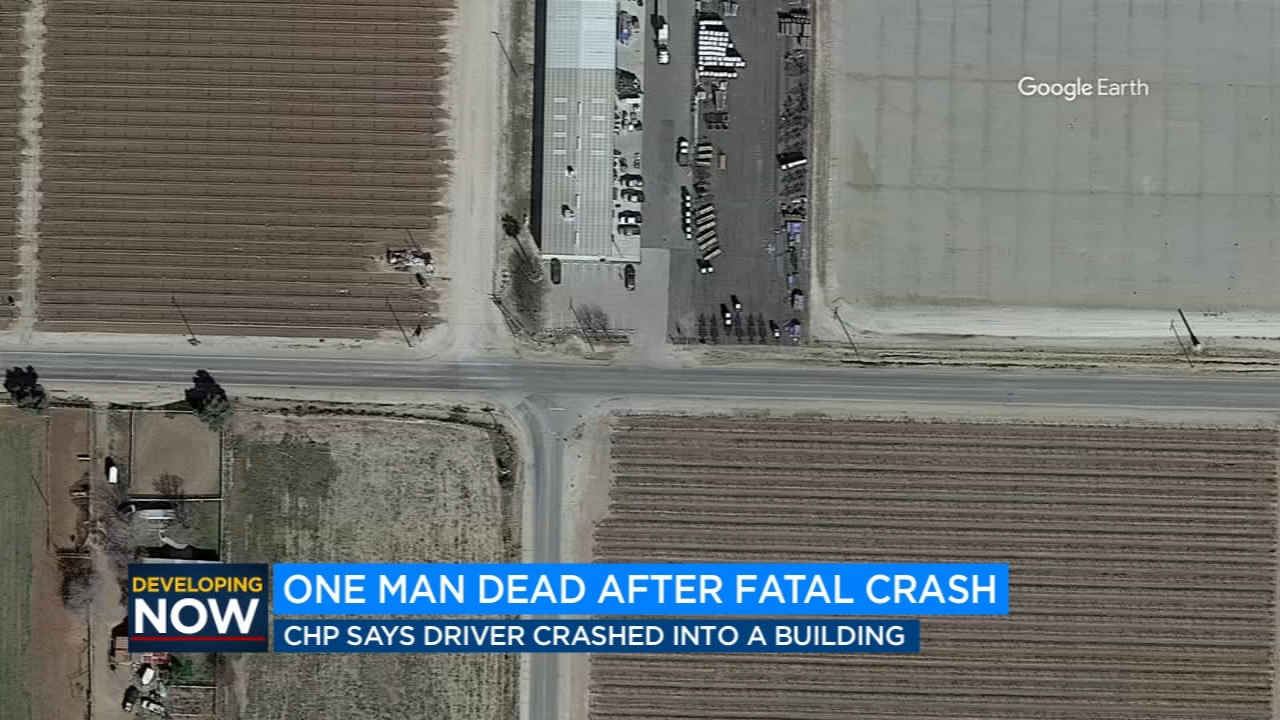 1 killed, 1 hospitalized following crash in Tulare County