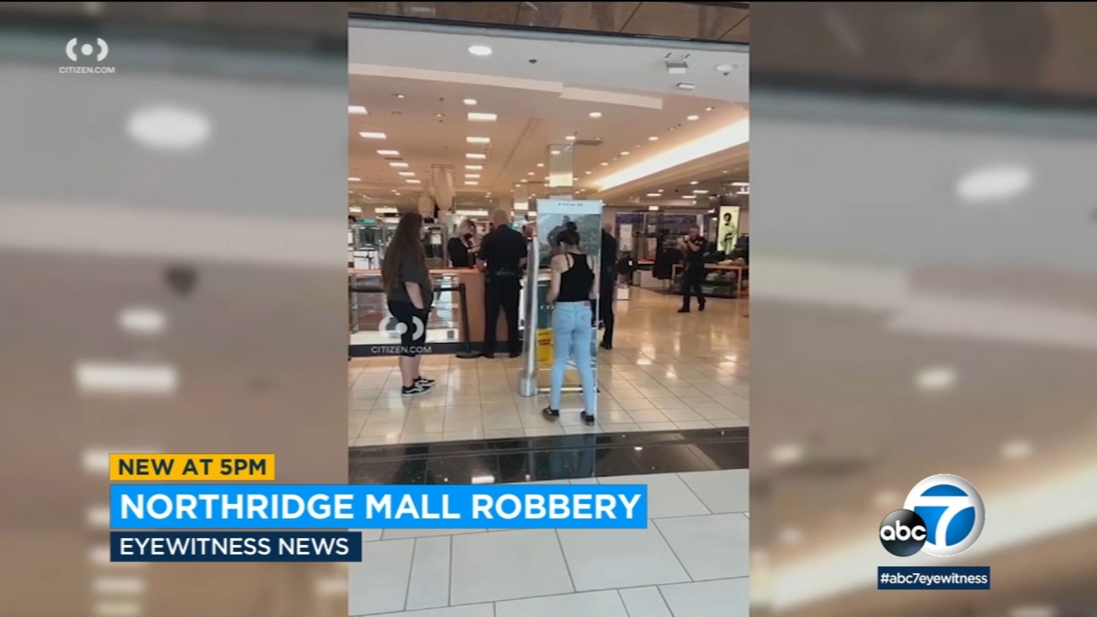 Thieves armed with hammers target Northridge Macy's store during smash-and-grab robbery - Vimarsana News