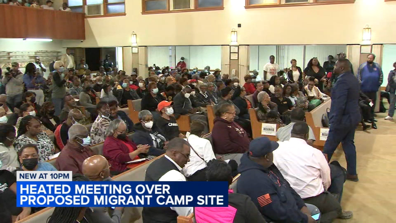 Far South Side meeting held on proposed migrant base camps plan