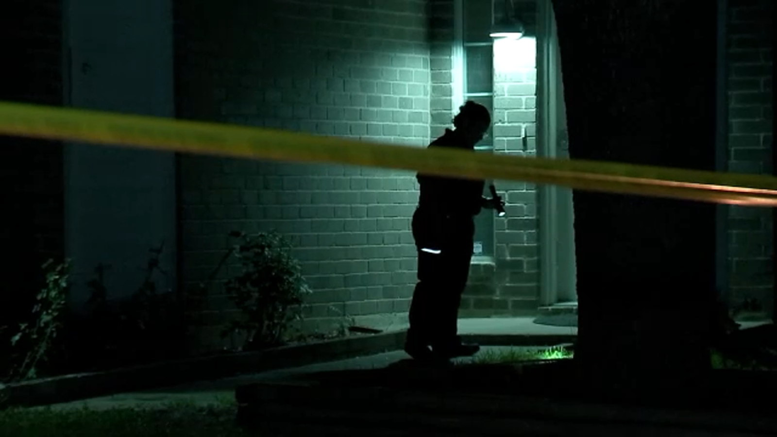 Texas father stabbed by son: Fort Bend County Sheriff's Office investigating family violence call in Mission Glen area - Vimarsana News