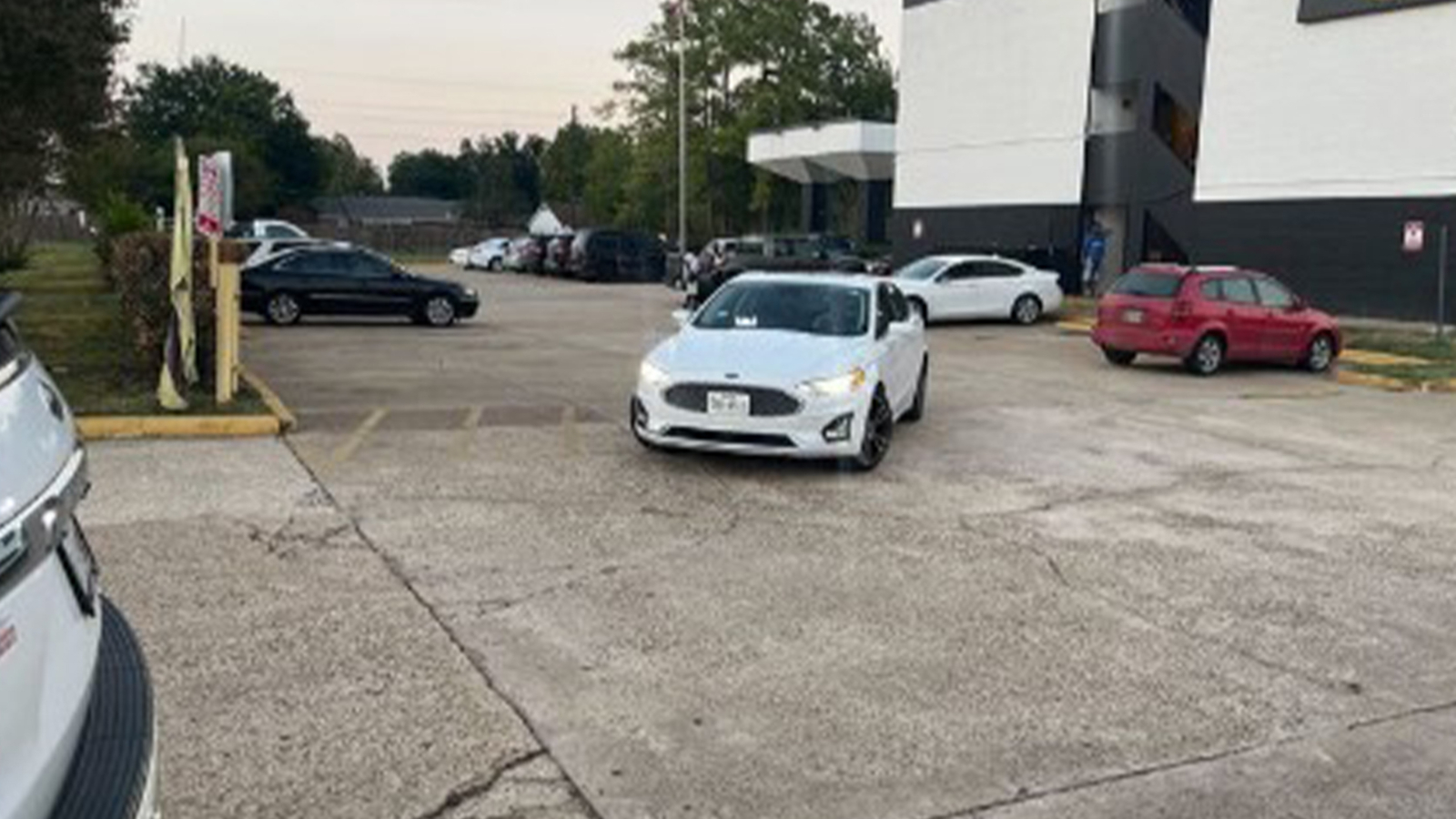 1 person injured transported following disturbance at hotel in N Houston HPD says